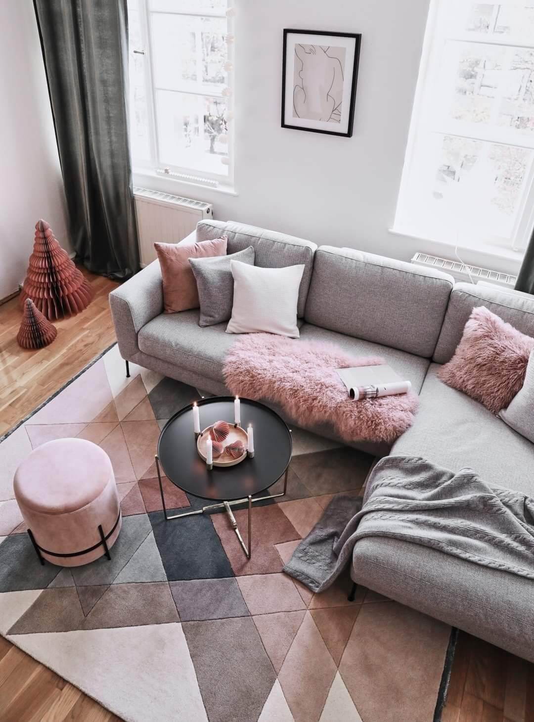 thiết kế phòng khách màu hồng