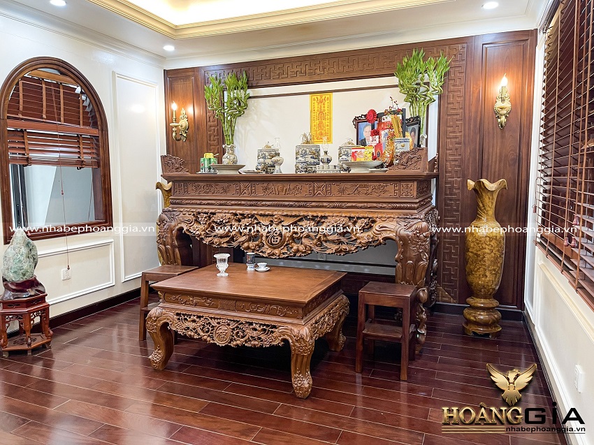 Chọn kiểu dáng lắp đặt bàn thờ