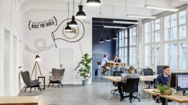 Cách lựa chọn hướng bàn làm việc theo tuổi