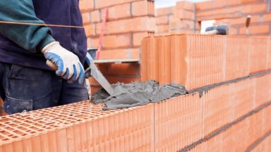 Tư vấn: Nên xây nhà bằng loại gạch nào là tốt nhất?