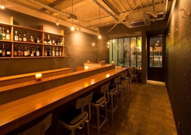 Thiết kế nội thất quán cafe theo phong cách công nghiệp độc đáo